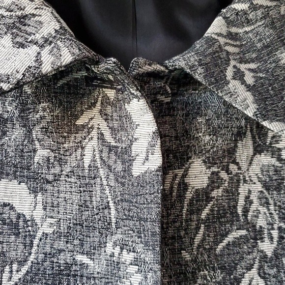 ANN TAYLOR SWING JACKET BLAZER BROCADE PORTRAIT COLLAR BLACK SILVER FLORAL SZ 2 - Picture 8 of 11